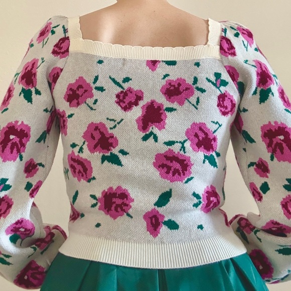 Willow & Wind Floral Sweater Size S - Picture 3 of 10